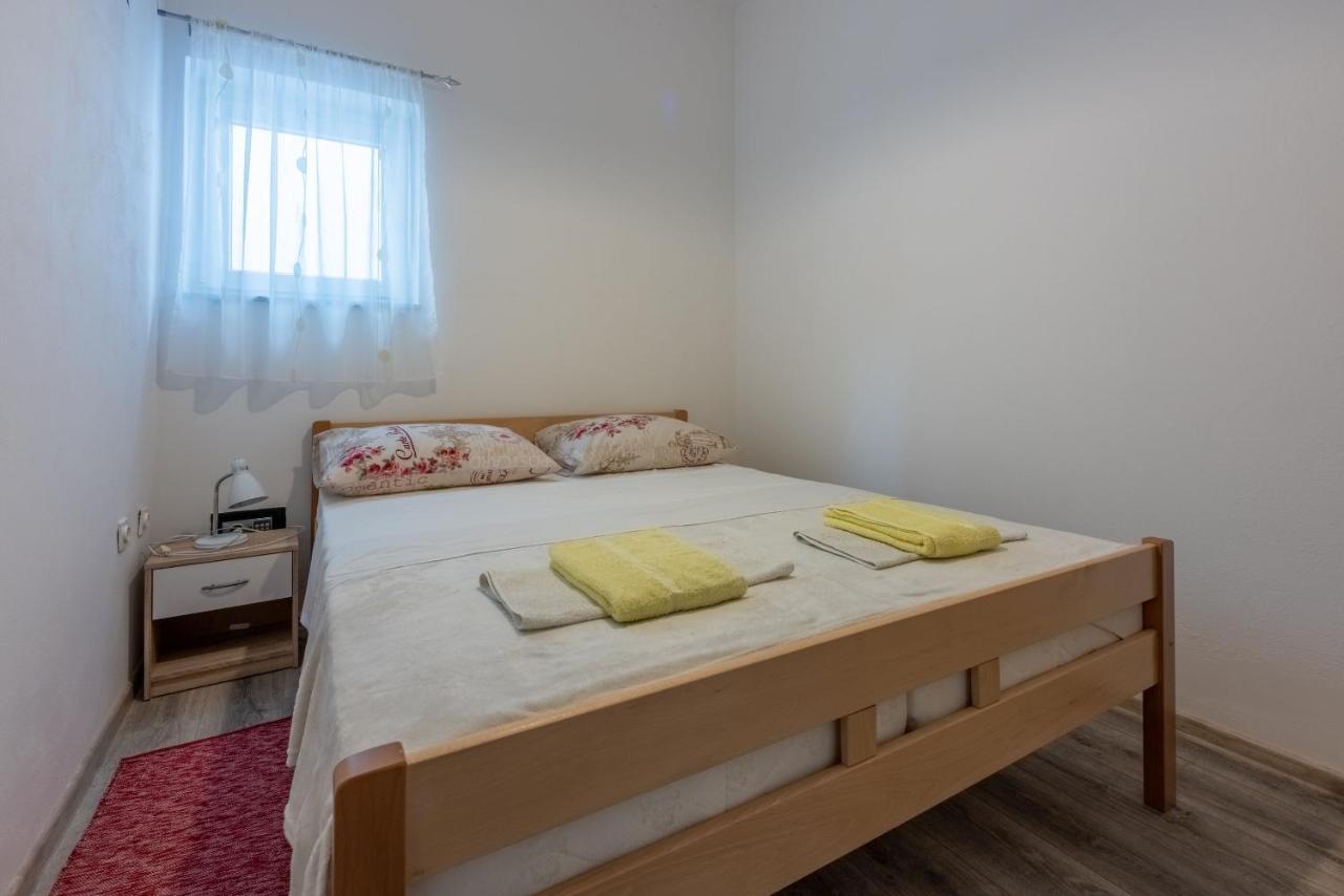 Apartments Ankica Цриквеница Экстерьер фото
