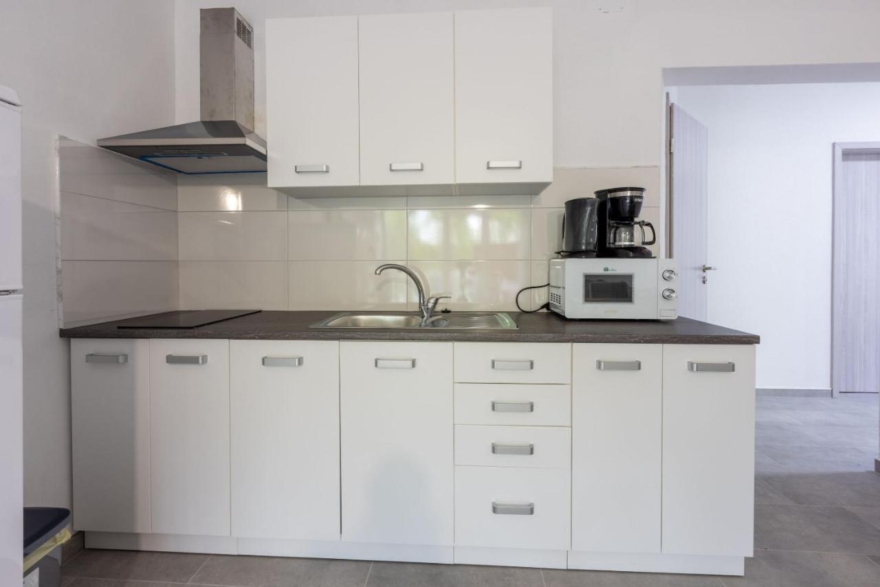 Apartments Ankica Цриквеница Экстерьер фото
